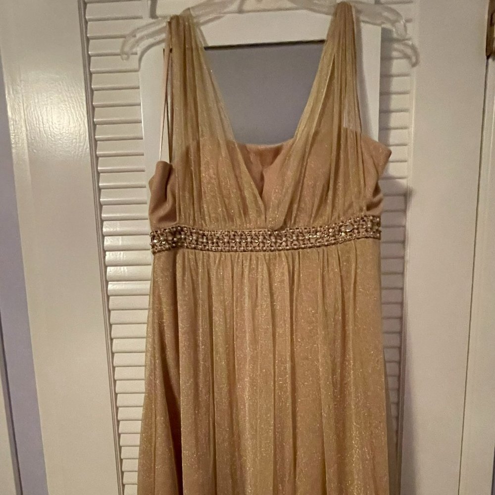 Gold shimmer cocktail dress by Jessica Howard, Size 14P